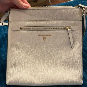 Michael kors cream crossbody